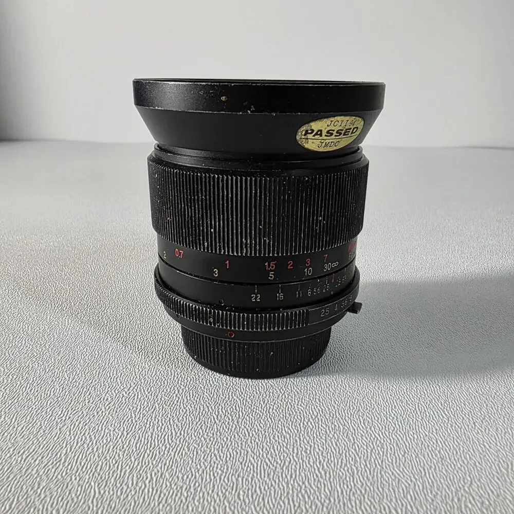 Vivitar 28mm f2
